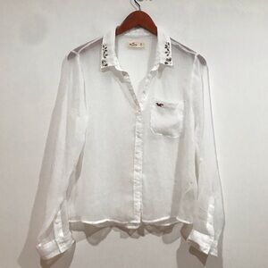 Hollister Women’s White Button-Down Shirt Size M